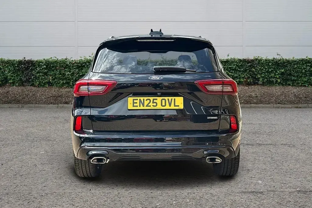 Begagnad Ford Kuga ST-Line X 183 HK (134 kW) 2025 Svart SUV