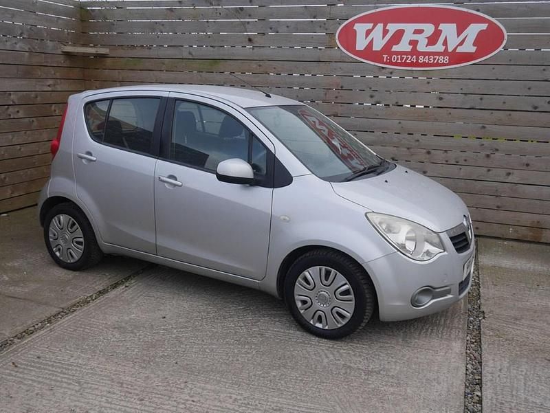 Used Vauxhall Agila S 65 HP (47 kW) 2011 Silver MPV