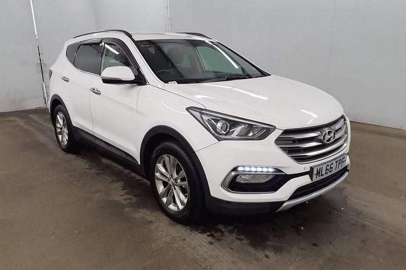 White Used 2016 Hyundai Santa Fe Premium SUV | £11,599 (Fair price) - Image 1/1