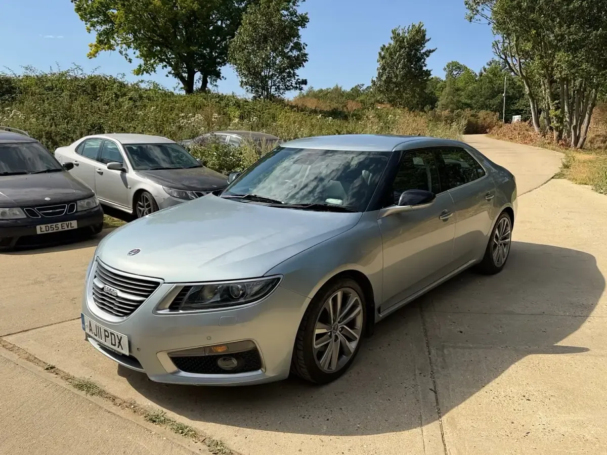 Used Saab 9-5 Aero 220 HP (161 kW) 2011 Silver Sedan