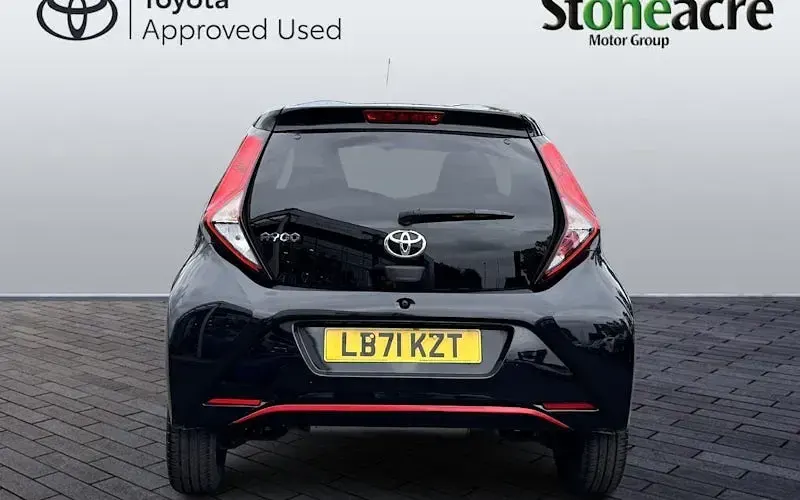Used Toyota Aygo Trend 72 HP (52 kW) 2019 Black Hatchback