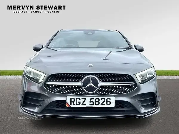 Begagnad Mercedes A200 Executive 163 HK (119 kW) 2020 Grå Halvkombi