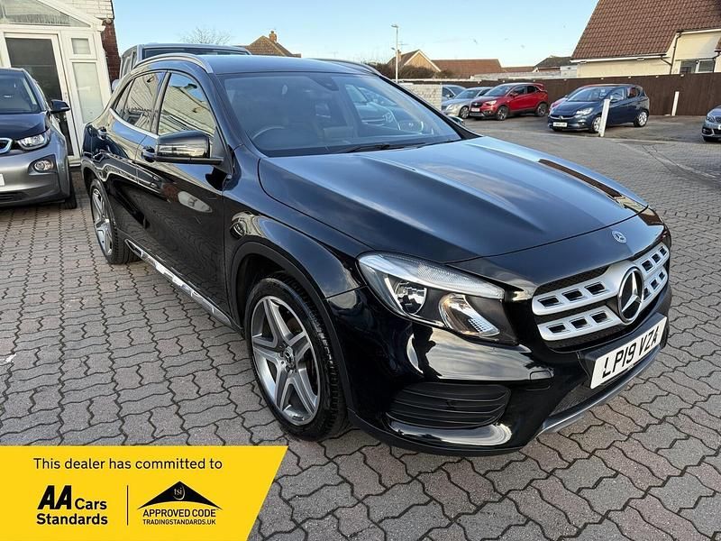 Used Mercedes GLA200 AMG line 136 HP (100 kW) 2019 Black SUV