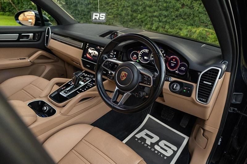 Used Porsche Cayenne Platinum Edition 2023 Blue SUV