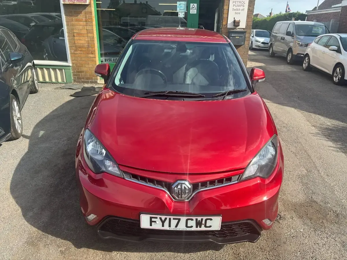 Used MG MG3 106 HP (77 kW) 2017 Red Hatchback