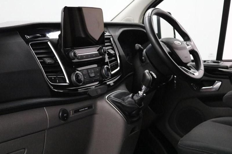 Used Ford Transit Custom Limited 130 HP (95 kW) 2022 White