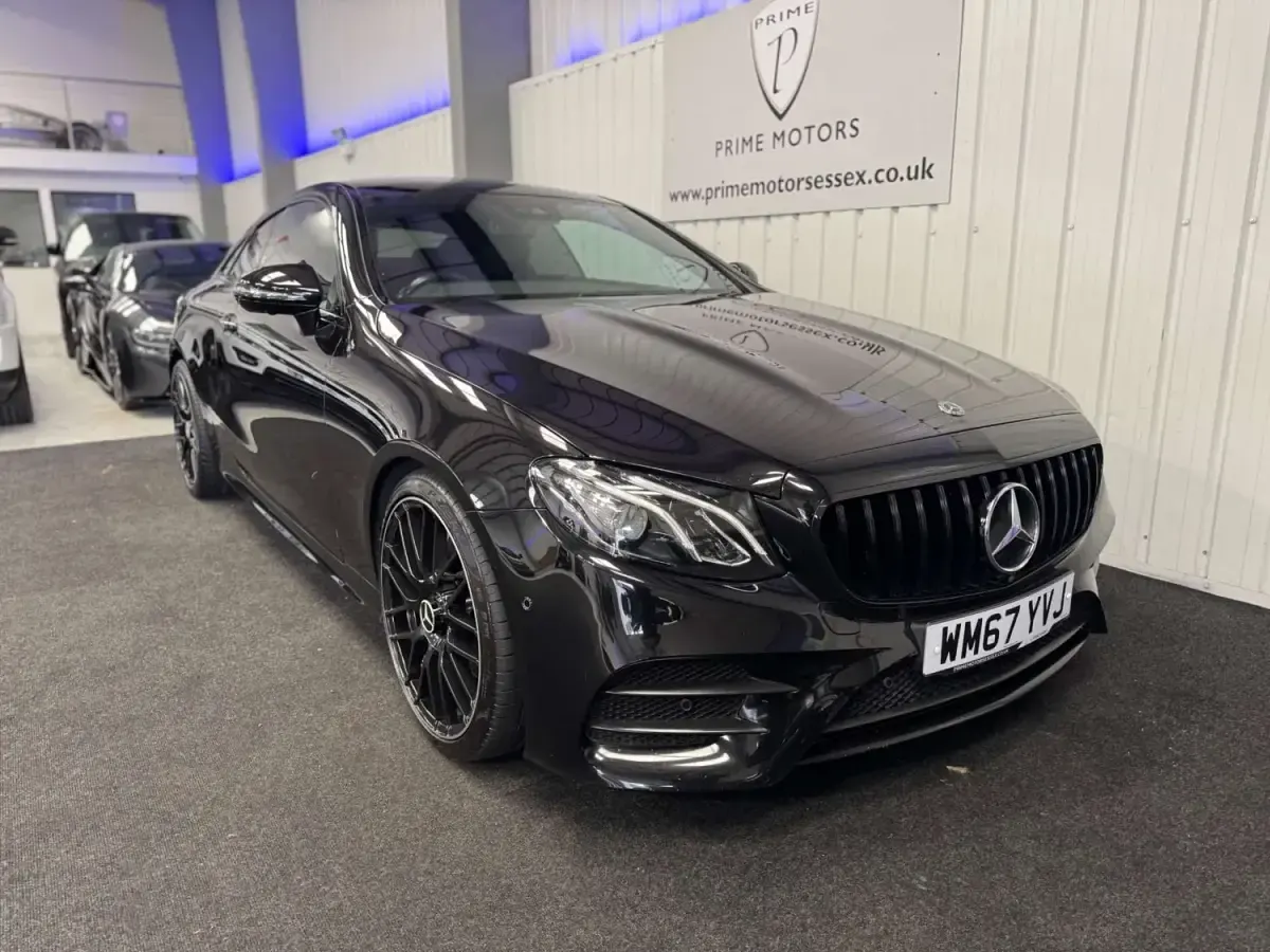 Usado Mercedes E300 AMG Line Premium 245 HP (180 kW) 2018 Preto Coupé
