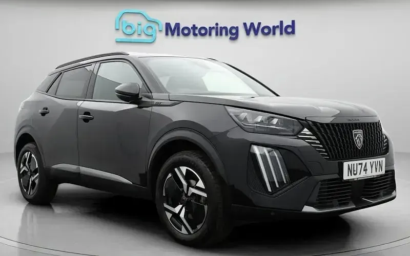 Used Peugeot 2008 GT 131 HP (96 kW) 2024 SUV