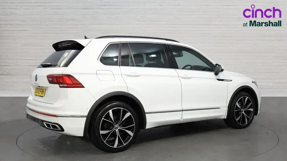 Used VW Tiguan R-line 150 HP (110 kW) 2022 White SUV