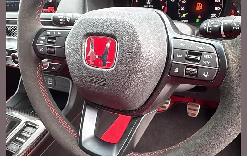 Used Honda Civic Type R 324 HP (238 kW) 2023 White Hatchback