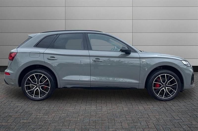 Used Audi Q5 Comfort 204 HP (150 kW) 2022 Quantum grey SUV