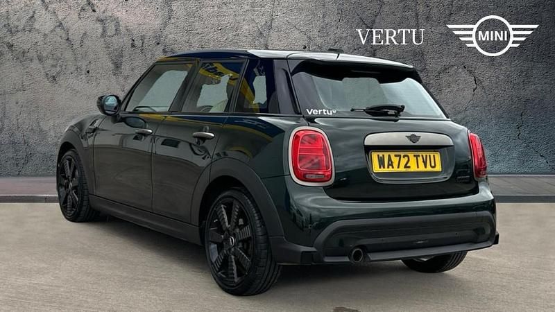 Used Mini Cooper Hatch 134 HP (98 kW) 2022 Green Hatchback