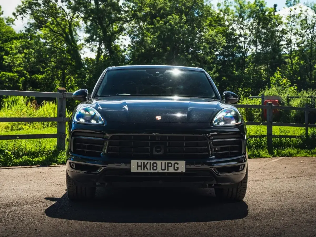 Used Porsche Cayenne 462 HP (339 kW) 2018 Black SUV