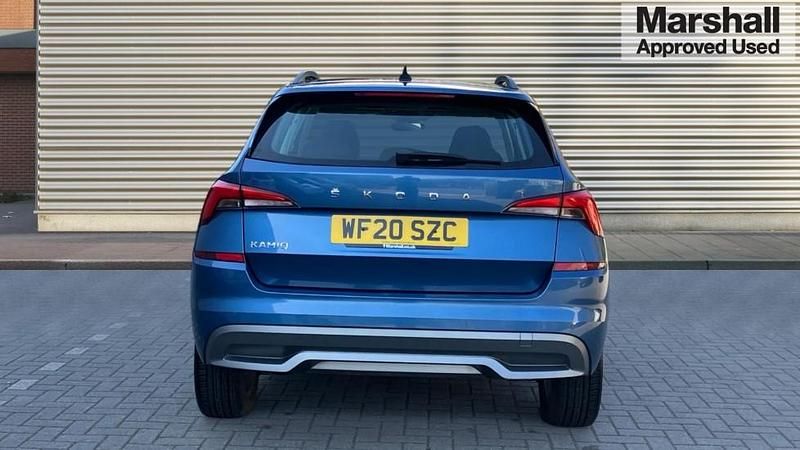Used Skoda Kamiq SE 115 HP (84 kW) 2020 Blue SUV