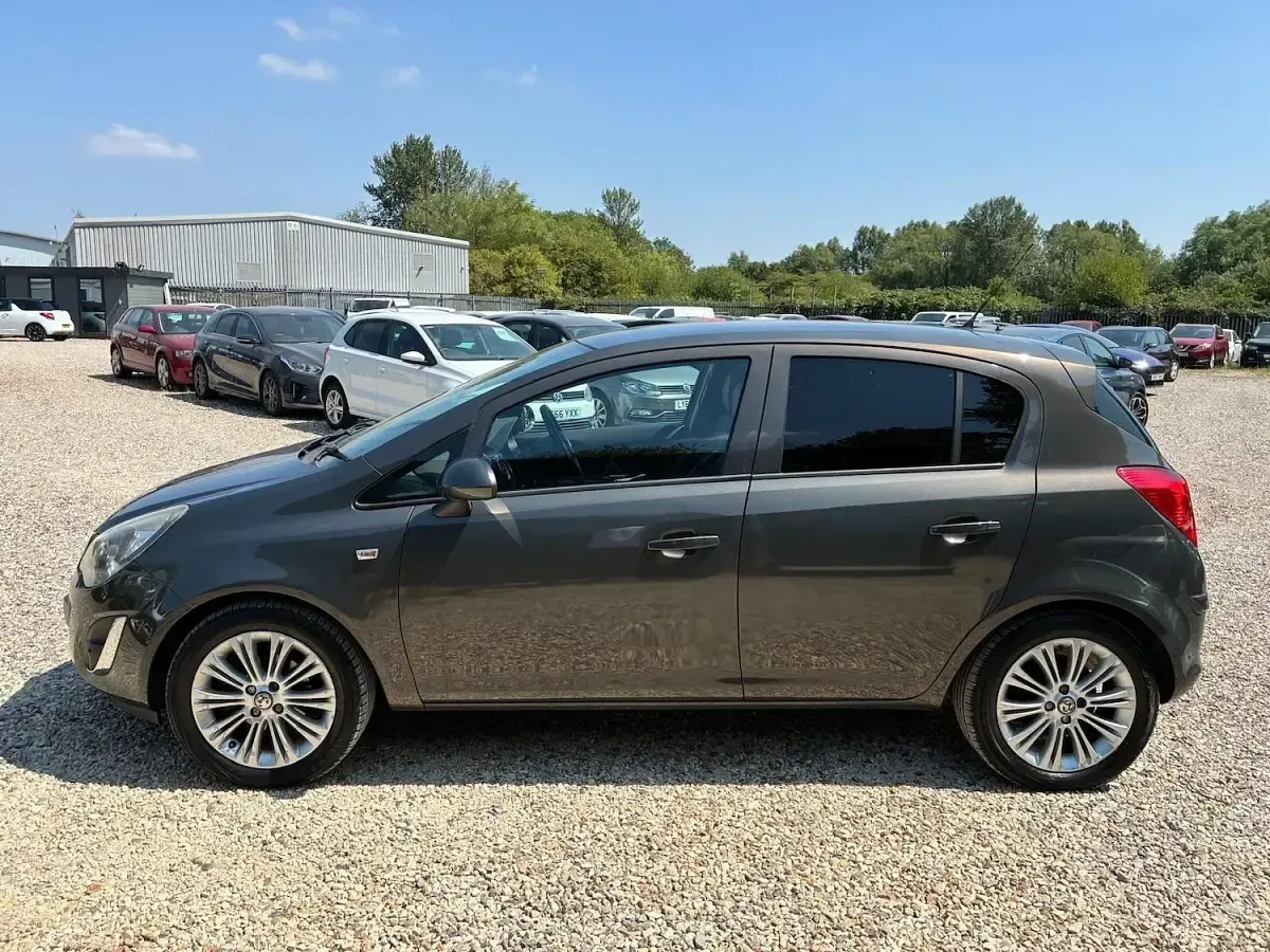 Used Vauxhall Corsa 90 HP (66 kW) 2014 Grey Hatchback