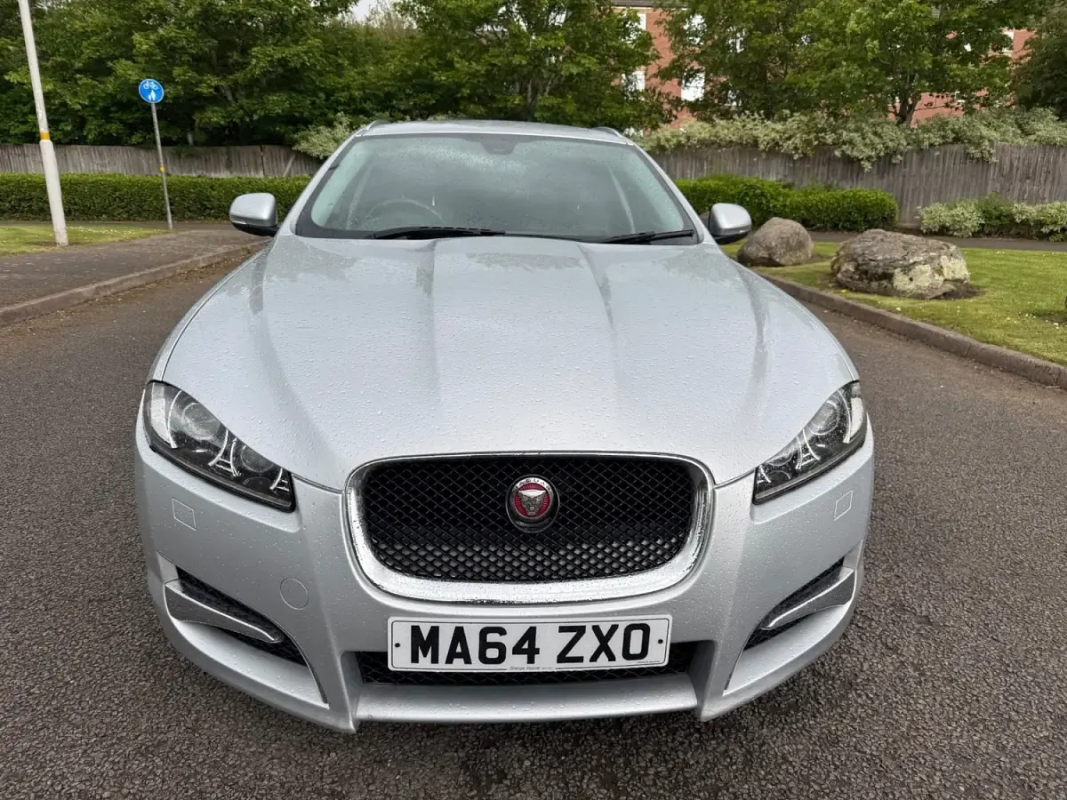 Używany Jaguar XF R-Sport 2014 Srebrny Kombi