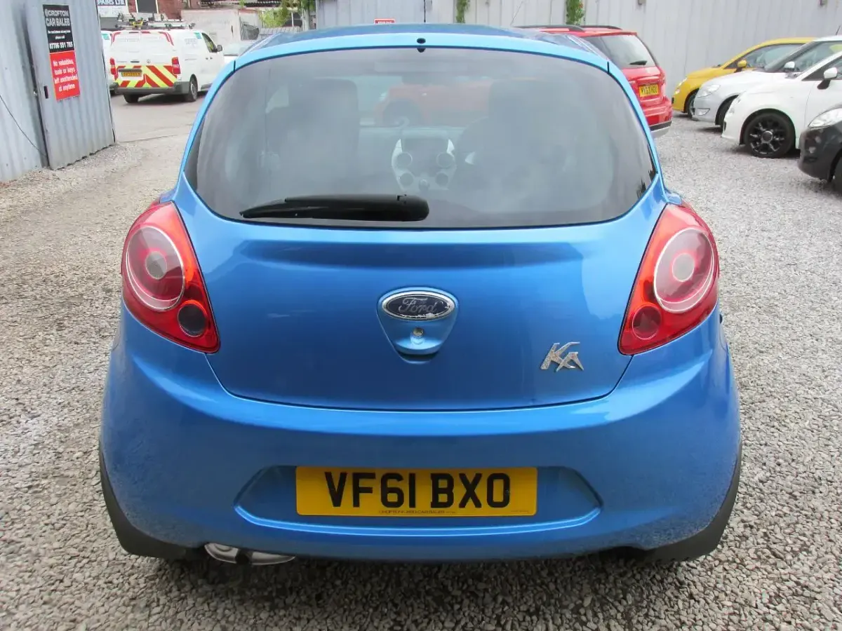 Used Ford Ka Zetec 69 HP (50 kW) 2011 Blue Hatchback
