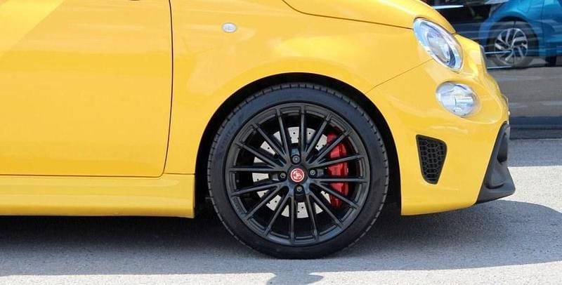 Used Abarth 595 Competizione 180 HP (132 kW) 2021 Yellow Cabriolet