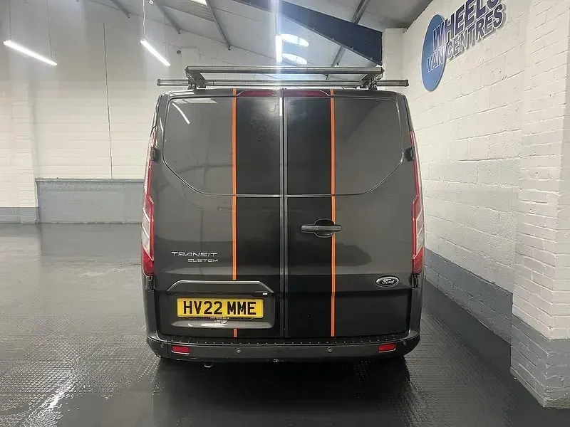 Begagnad Ford Transit Custom Sport 185 HK (136 kW) 2022 Grå Van
