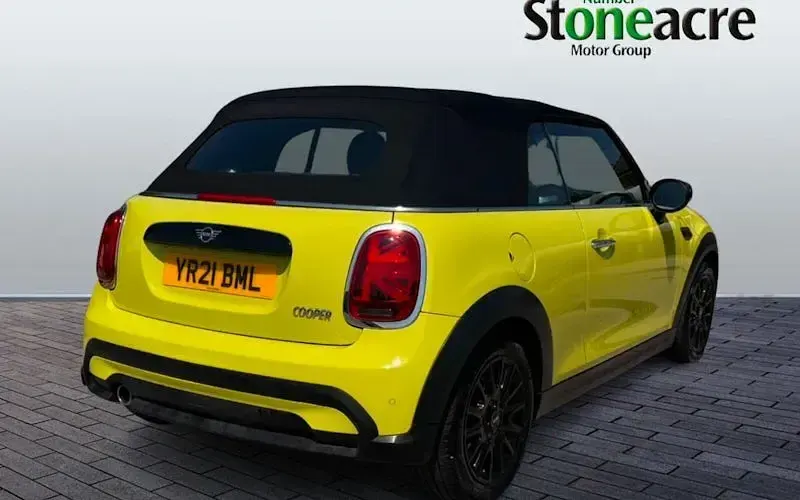 Used Mini Cooper Cabriolet Classic 136 HP (100 kW) 2020 Yellow Cabriolet
