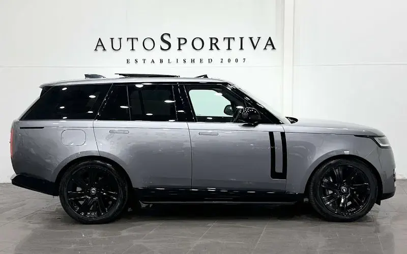 Used Land Rover Range Rover SE 400 HP (294 kW) 2023 SUV