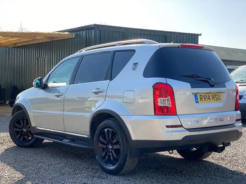 Used SsangYong Rexton 2014 Silver SUV