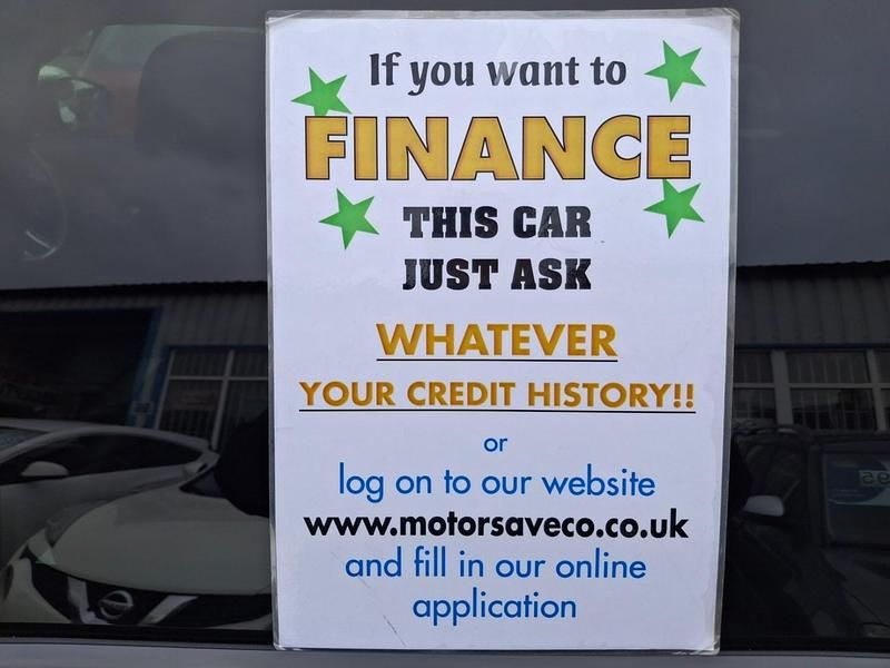 Used Land Rover Range Rover evoque HSE Dynamic 2019 White Estate