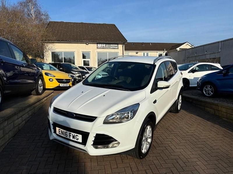Gebraucht Ford Kuga Titanium 180 PS (132 kW) 2016 Weiß SUV