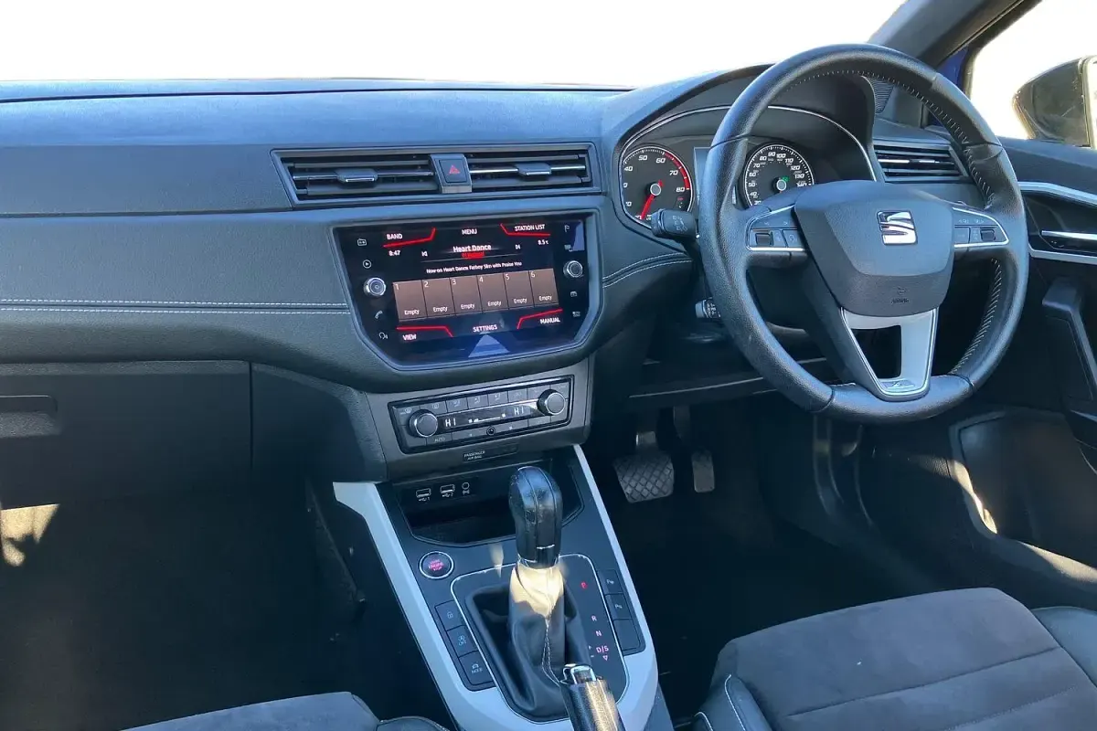 Used Seat Arona XCELLENCE Lux 116 HP (85 kW) 2018 Blue SUV