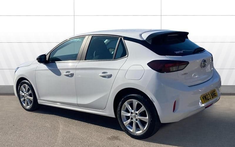 Second-hand Vauxhall Corsa Design Edition 101 CP (74 kW) 2023 Alb Hatchback