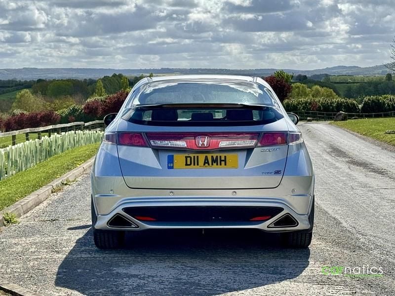 Używany Honda Civic Type S 138 KM (101 kW) 2010 Srebrny Hatchback