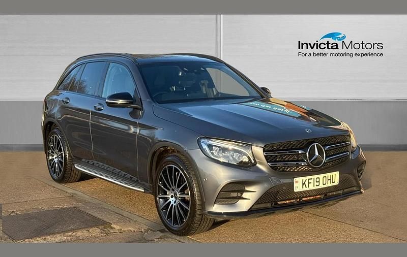 Grey Used 2019 Mercedes GLC250 AMG line SUV | £18,599 (Fair price) - Image 1/4