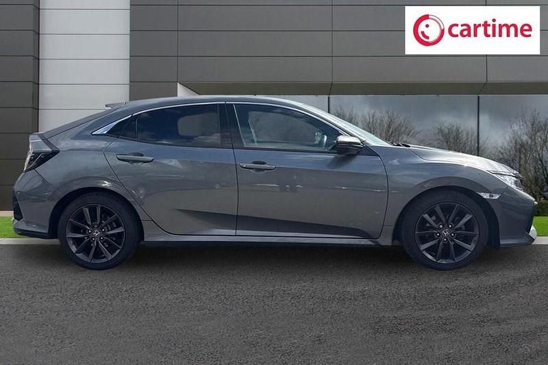 Begagnad Honda Civic SR 126 HK (92 kW) 2021 Grå Halvkombi