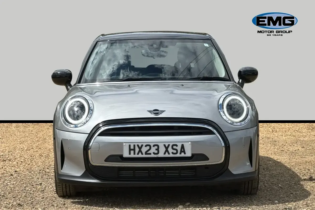 Used Mini Cooper Classic 136 HP (100 kW) 2023 Silver Hatchback
