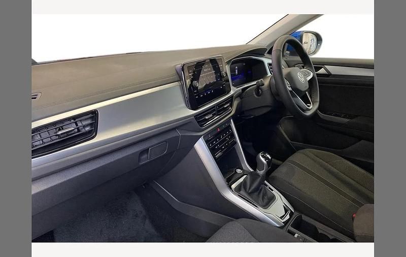 New VW T-Roc Match 150 HP (110 kW) 2026 Blue SUV