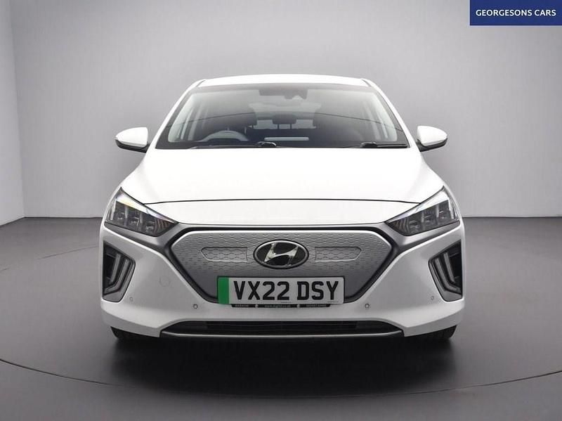 Used Hyundai Ioniq Premium SE 100 kW (136 HP) 2022 White Hatchback