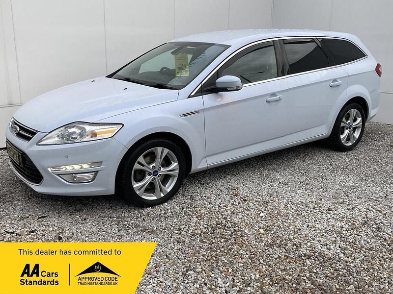 White Used 2012 Ford Mondeo Titanium X Estate | £4,495 (Expensive) - Image 1/4