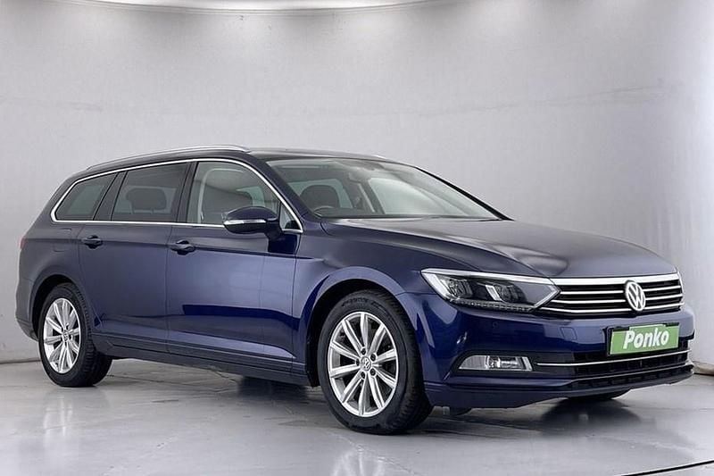 Blue Used 2019 VW Passat Business Estate | £11,620 (Good price) - Image 1/1