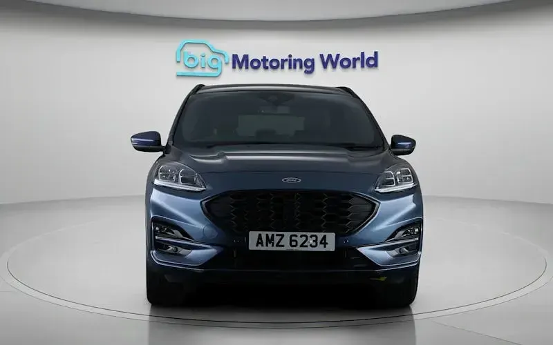 Used Ford Kuga ST-Line 225 HP (165 kW) 2023 Blue SUV