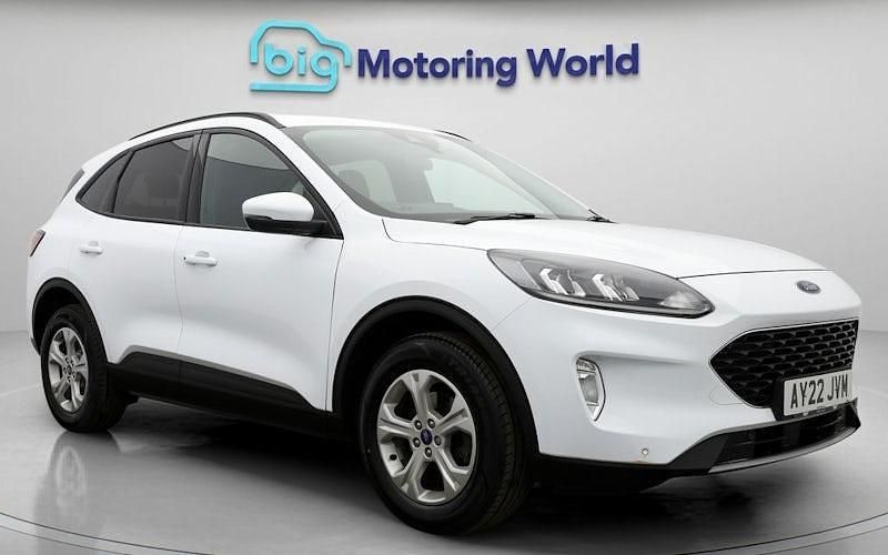 White Used 2022 Ford Kuga Zetec SUV | £14,000 (Super price) - Image 1/4