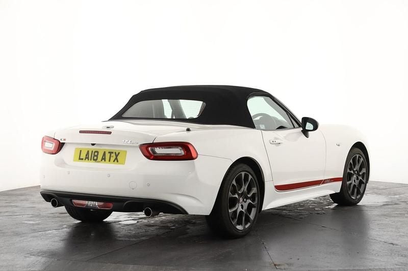 Used Fiat 124 Spider S 138 HP (101 kW) 2018 White Cabriolet