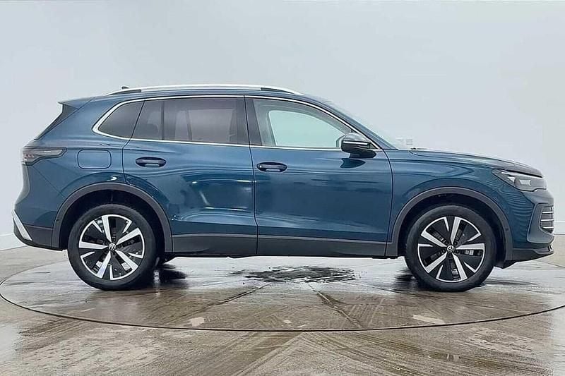 Used VW Tiguan Elegance 204 HP (150 kW) 2025 Blue SUV
