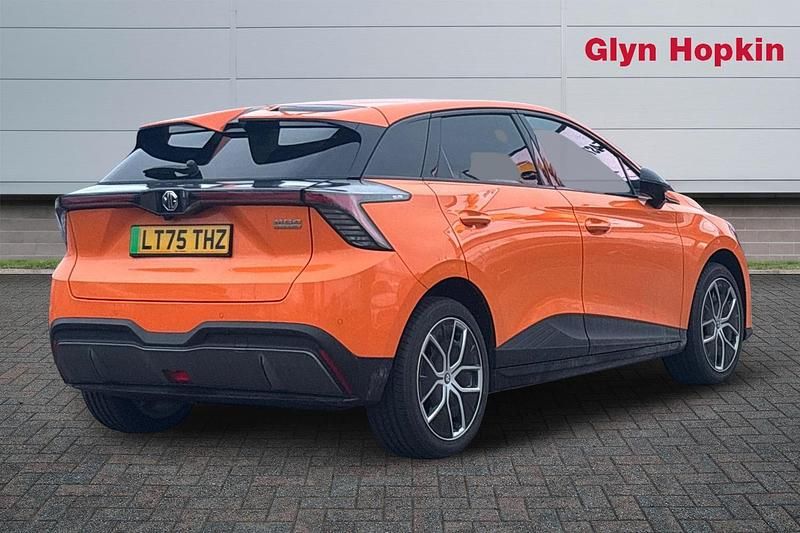 Used MG MG4 EV Trophy 319 kW (435 HP) 2025 Orange Hatchback