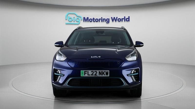 Used Kia e-Niro 147 kW (201 HP) 2022 Blue SUV