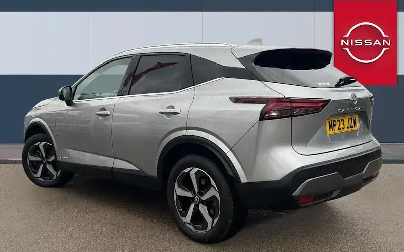 Used Nissan Qashqai N-Connecta 190 HP (139 kW) 2023 Silver SUV