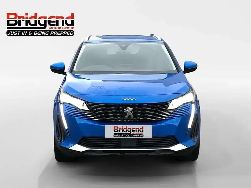 Used Peugeot 3008 Allure Premium 131 HP (96 kW) 2021 Blue SUV
