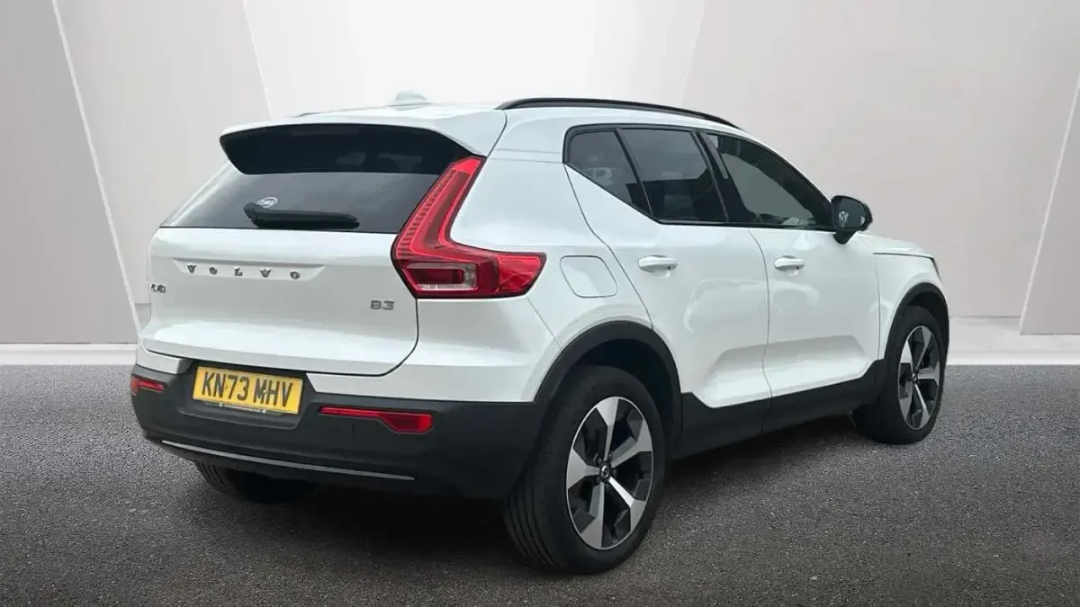 Used Volvo XC40 Ultimate 163 HP (119 kW) 2023 White SUV