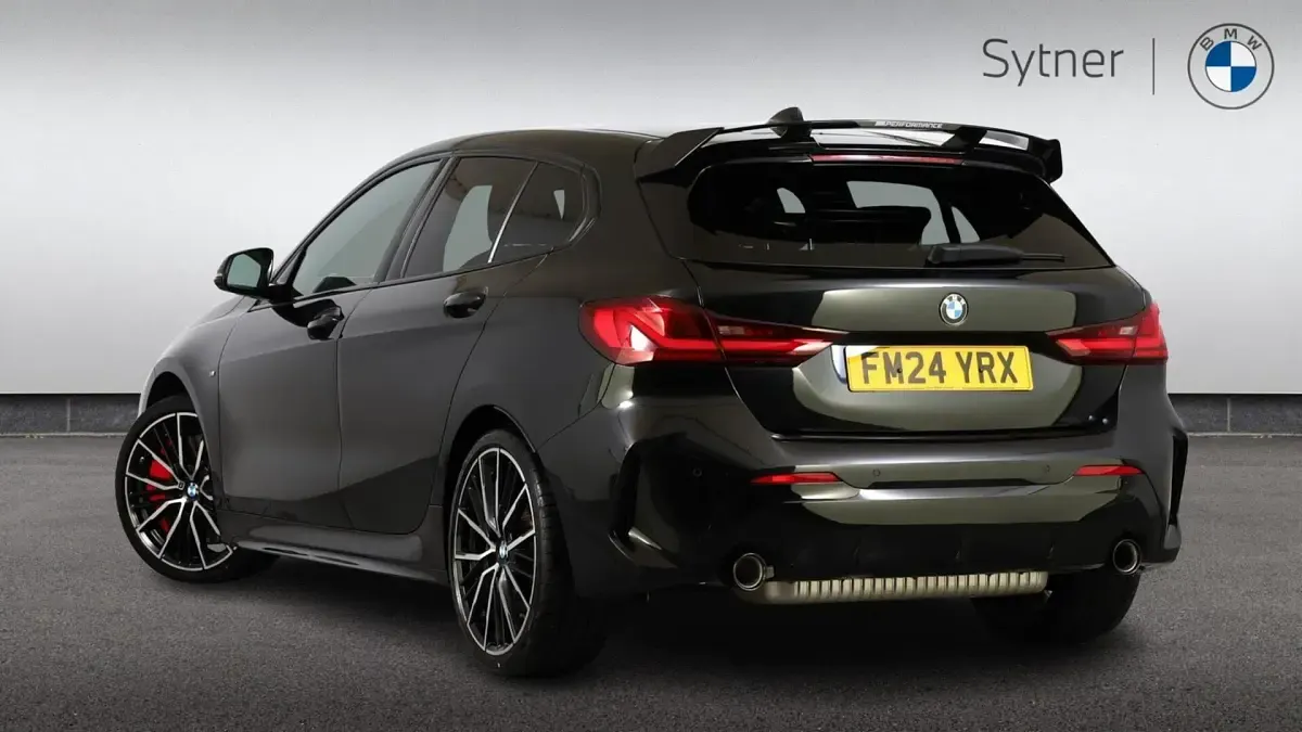 Second-hand BMW 128 Shadowline 261 CP (191 kW) 2024 Negru