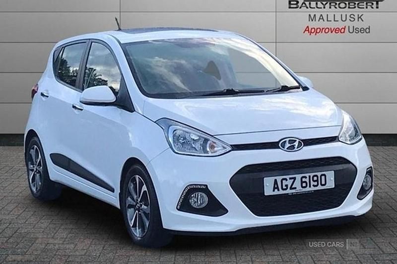 White Used 2016 Hyundai i10 Premium SE Hatchback | £7,150 (Fair price) - Image 1/1