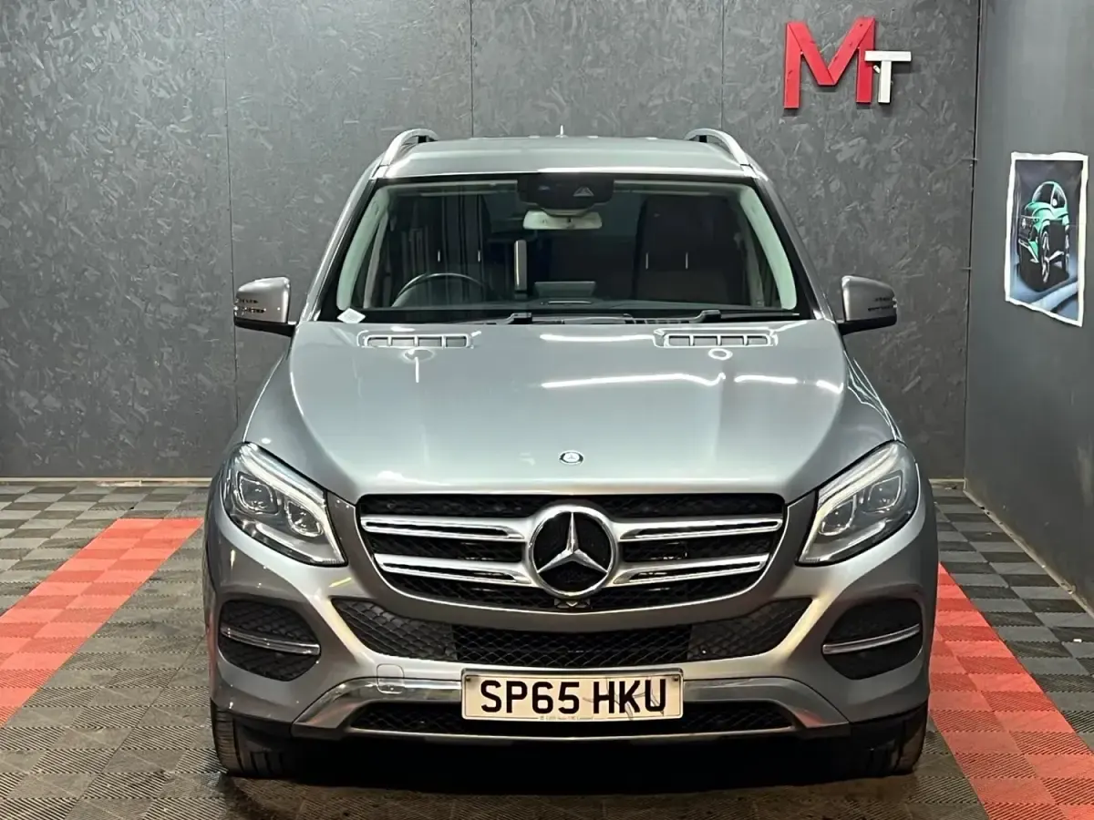 Usado Mercedes GLE250 204 HP (150 kW) 2015 Prateado Carrinha